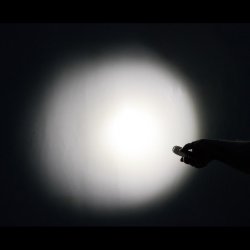 200L High Power LED lommelygte